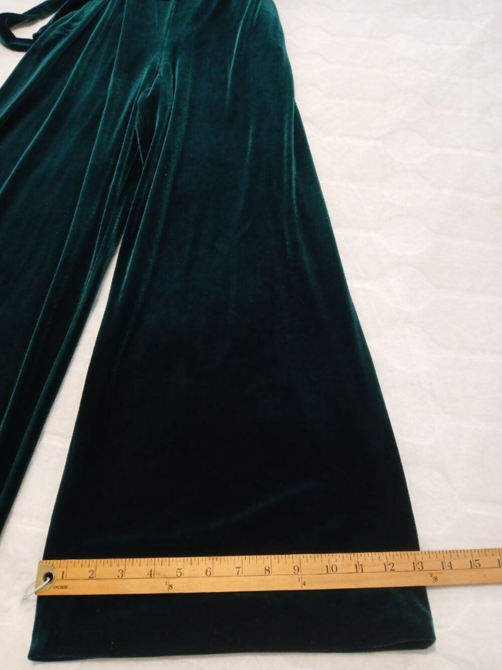 Vince Camuto Emerald Velvet Wide-Leg Belted Jumpsuit Size L NWT - Picture 11 of 16